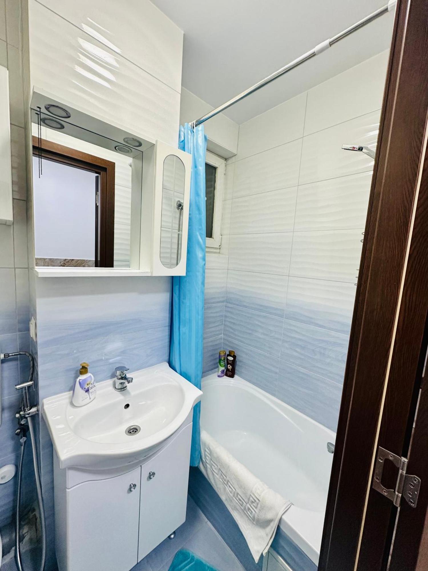 Chic Comfort 1Bdr With Landmark View - Concerthall Bucarest Exterior foto