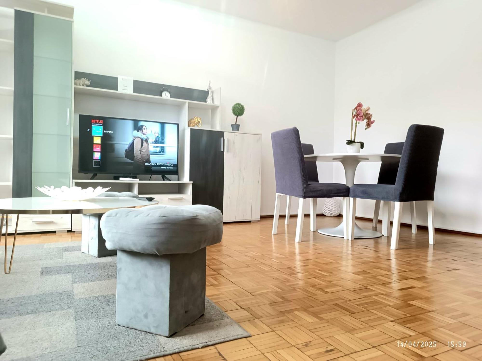 Chic Comfort 1Bdr With Landmark View - Concerthall Bucarest Exterior foto